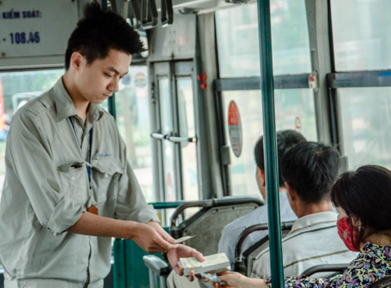 Từ ngày 15/11, triển khai thẻ vé xe buýt điện tử liên thông tại Hà Nội